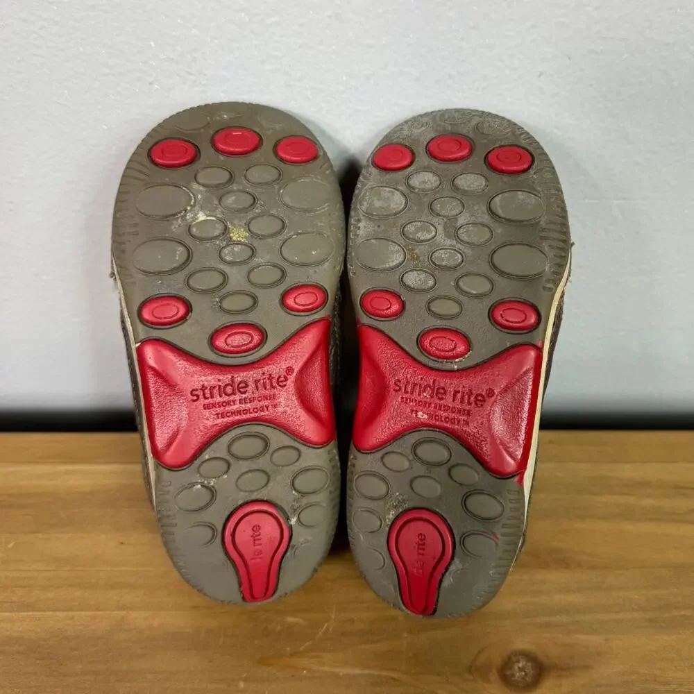 Stride Rite Sesame Street Elmo Shoes in Brown / Red Leather Toddler Size 7
